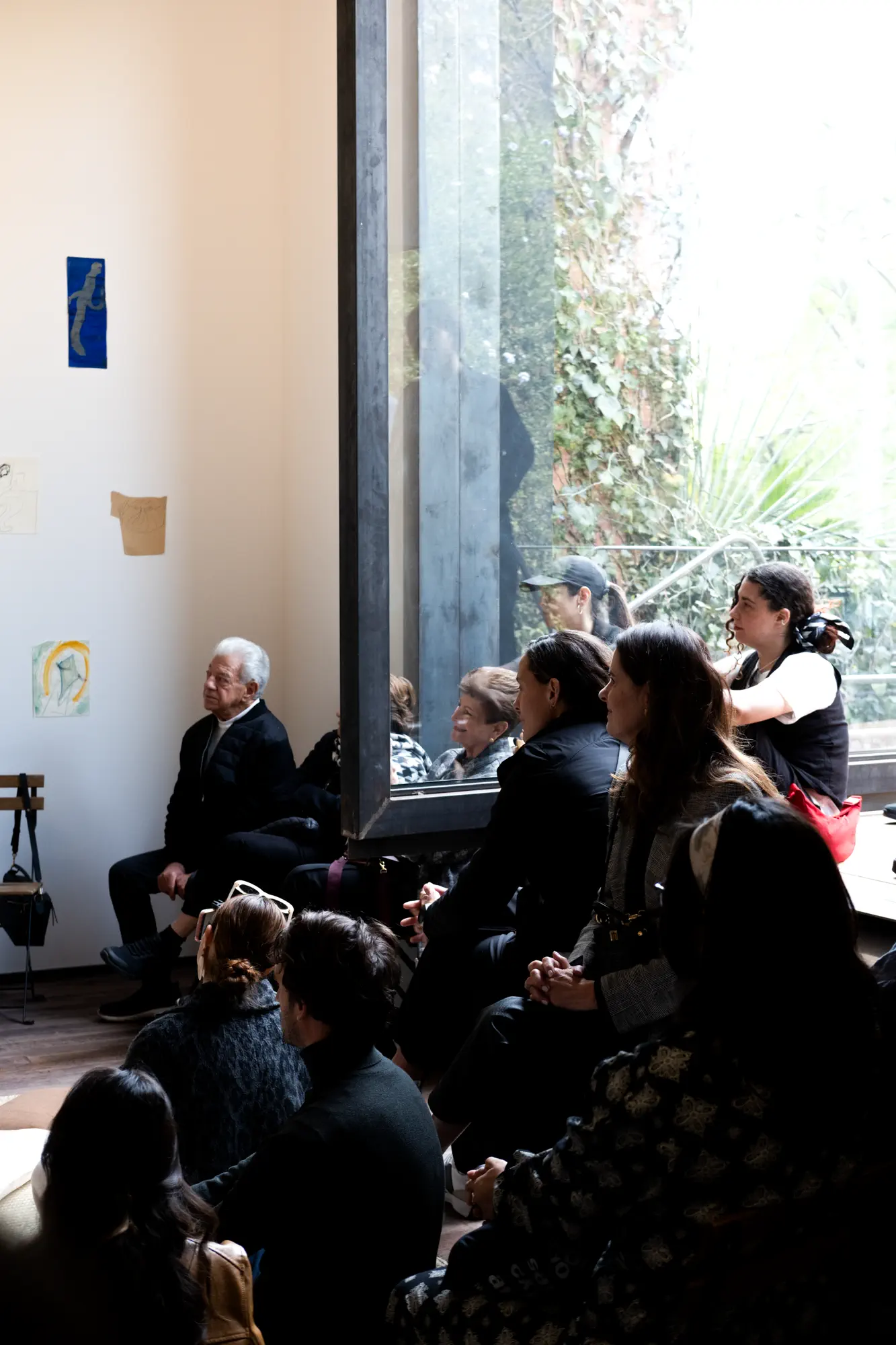 People listening to Vicente's talk at CATCHING WINDS Event